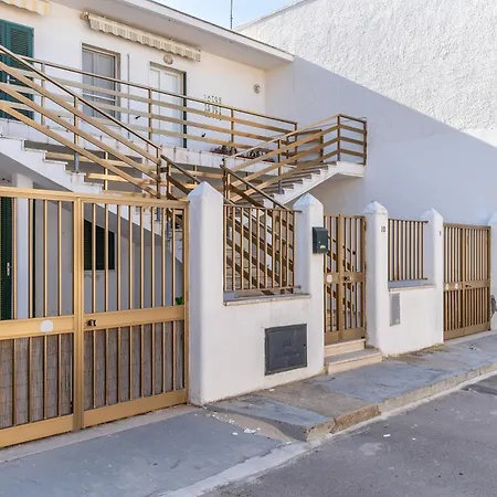 Apartment Acqua Marina A 20 Metri Dal Mare